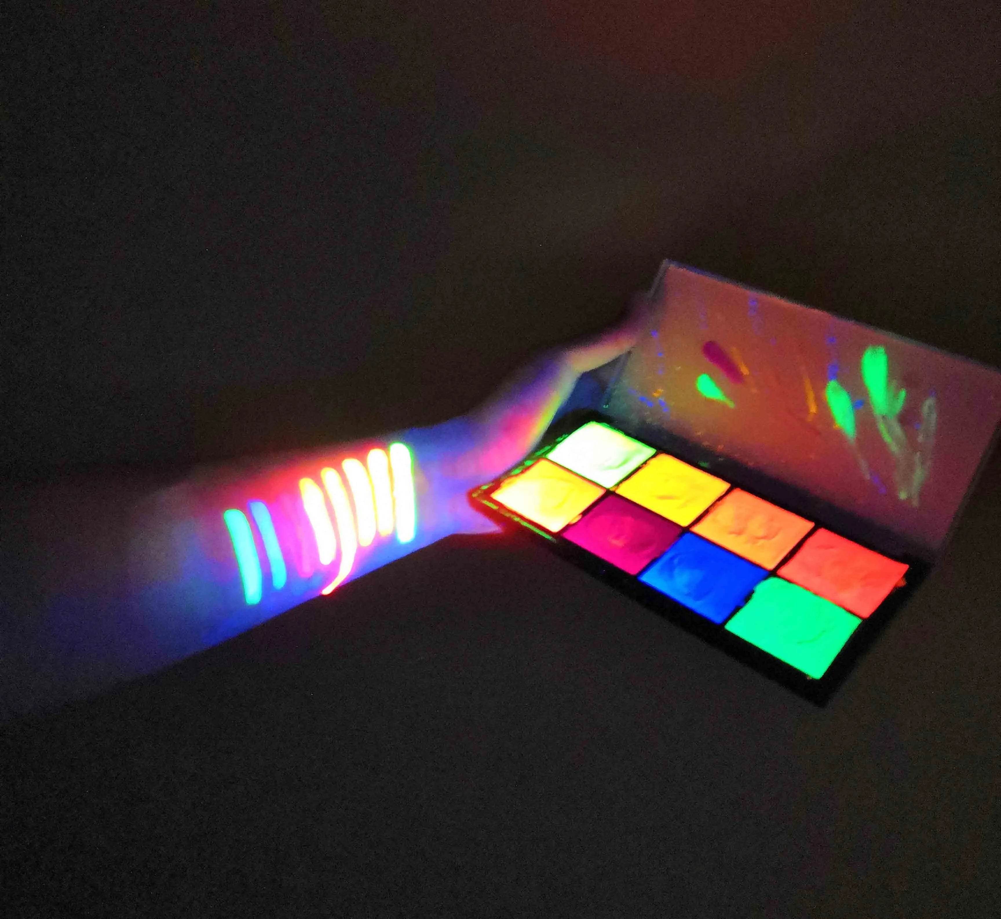 Anpassung 8-Farben-Gesichtskörpermalerei akzeptieren Mikro-Make-up-Paletten