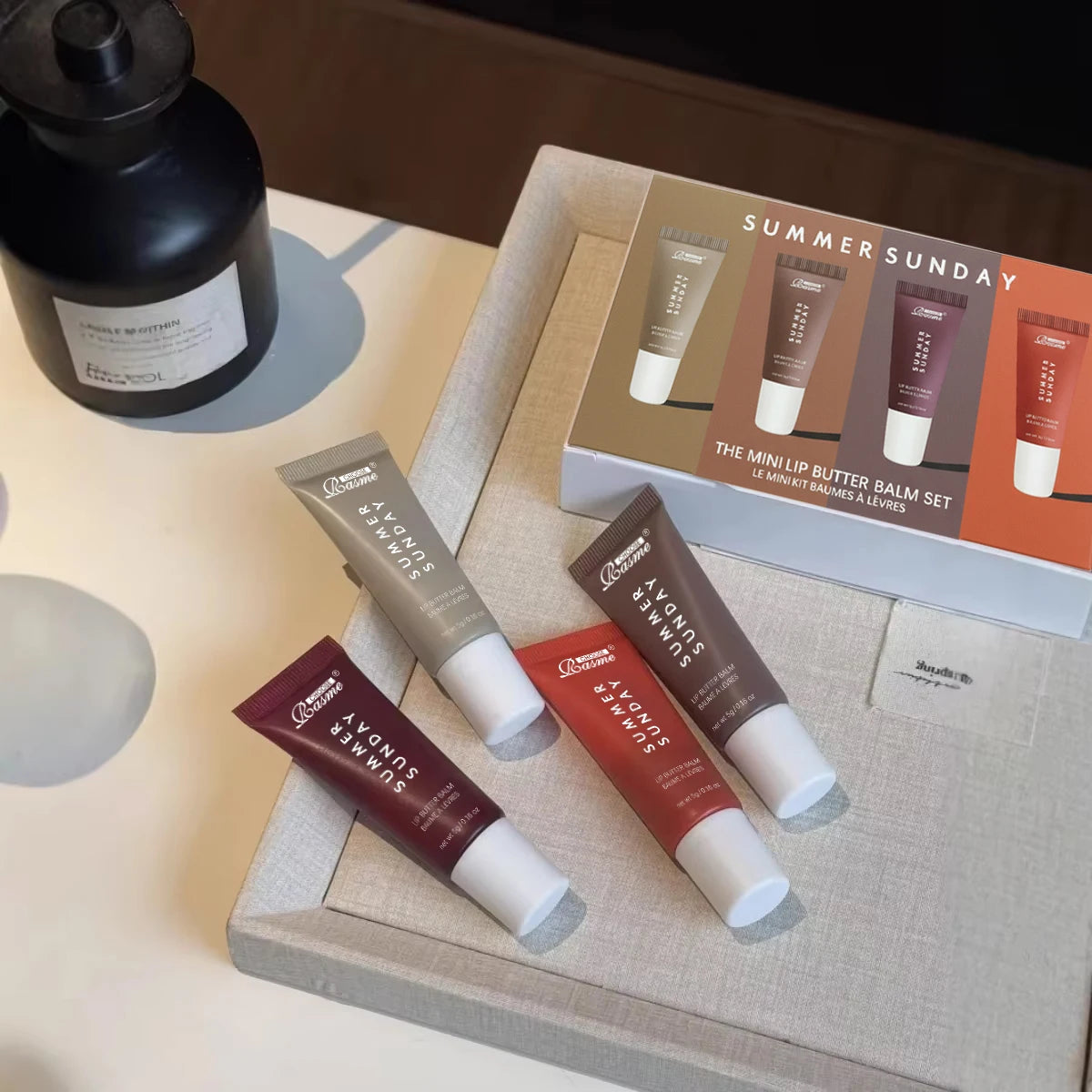 4-teiliges Lipgloss-Set, komplett, exquisit, praktisch, bequem, feuchtigkeitsspendend, natürlich, tragbares Make-up-Set